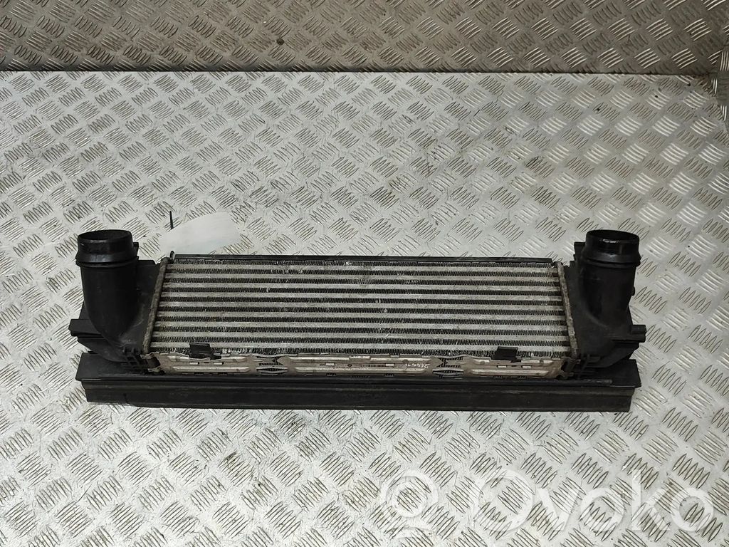 BMW 3 F30 F35 F31 Interkūlerio radiatorius 
