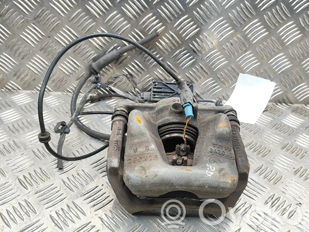 Mercedes-Benz A W176 Etujarrusatula 