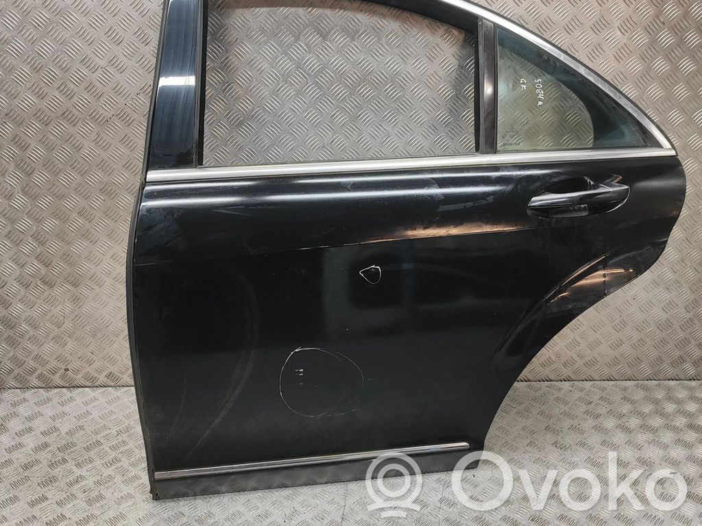 Mercedes-Benz S W221 Puerta trasera