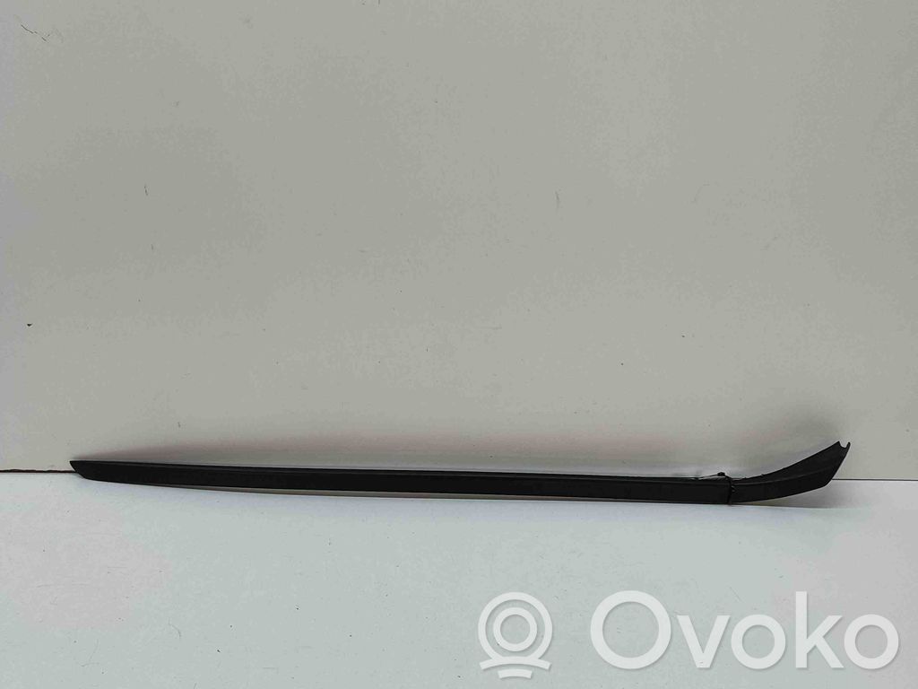 Audi e-tron Windshield trim 