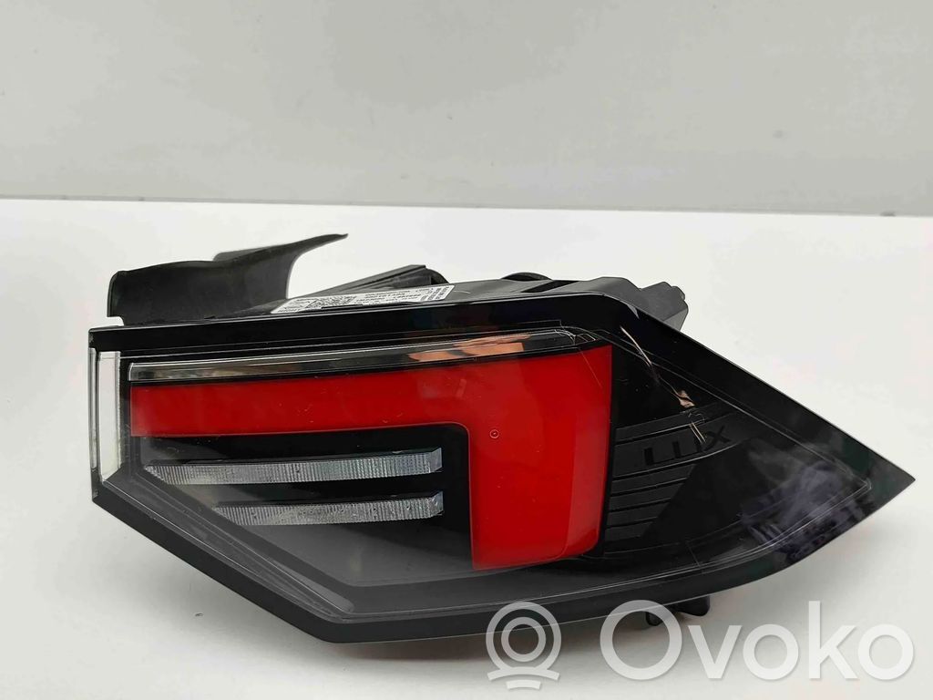 Opel Astra L Lampă spate în caroserie 