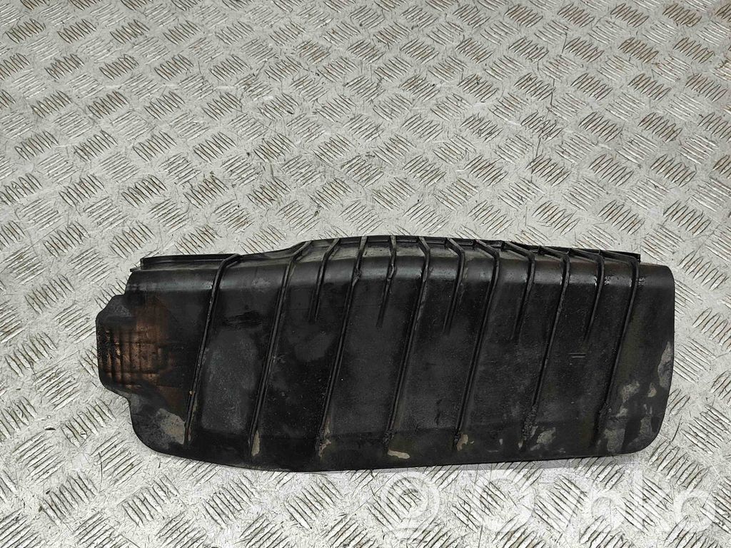 Alustan takasuoja välipohja   8W0505415E