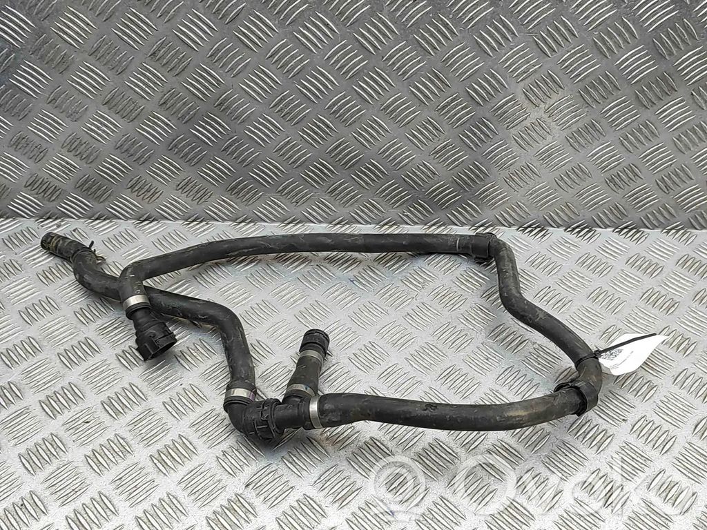 BMW X3 F25 Tubo flessibile del liquido di raffreddamento del motore 