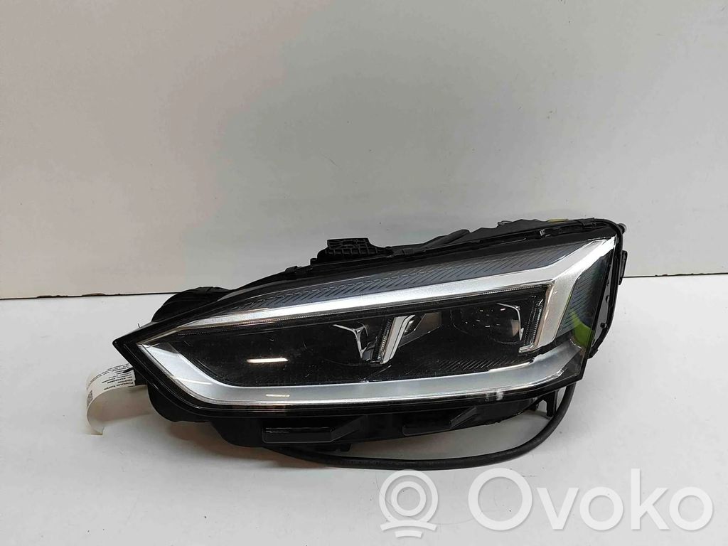 Audi A5 Headlight/headlamp 