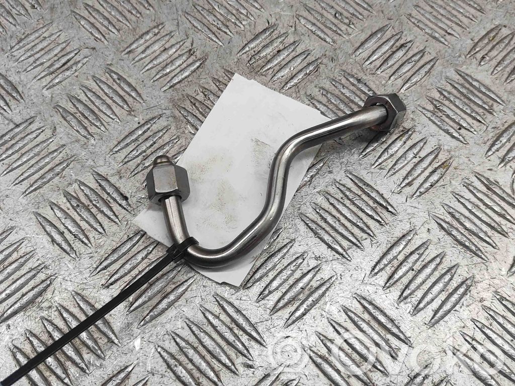 BMW 3 G20 G21 Conductă alimentare combustibil 