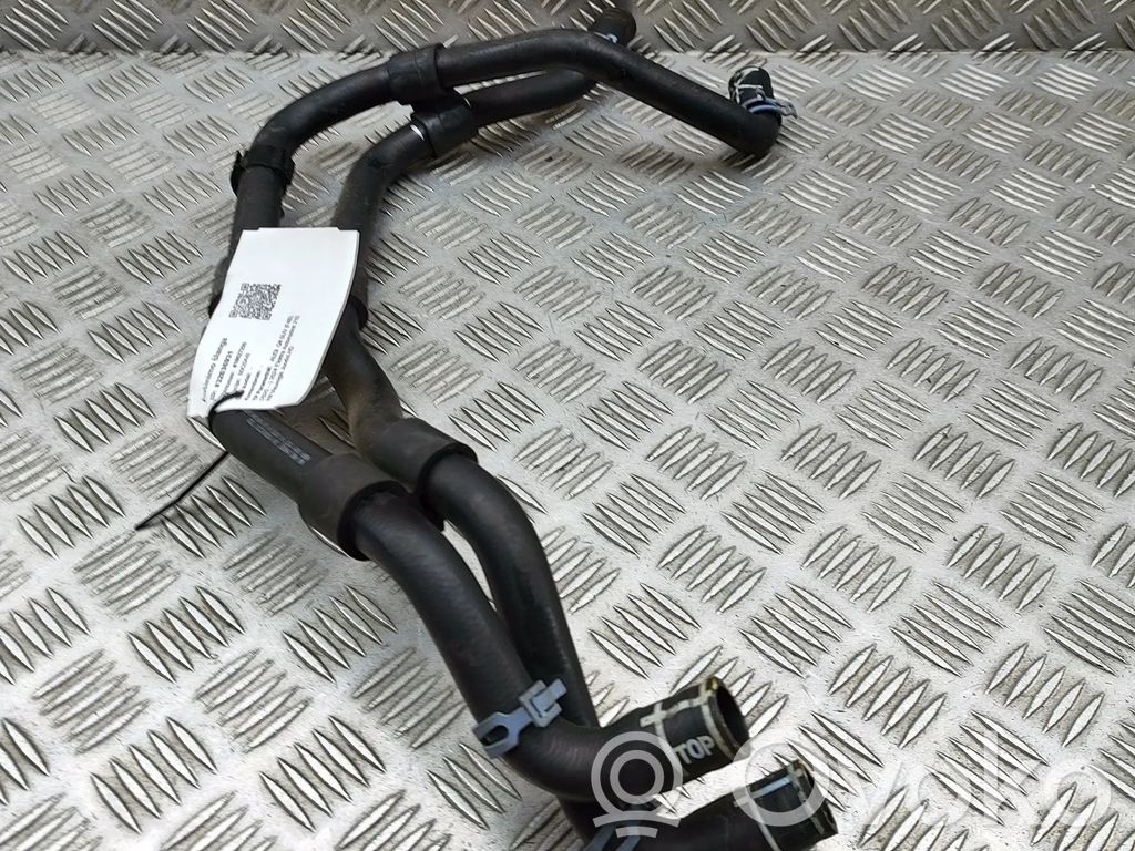 Audi Q4 e-tron Tuyau de liquide de refroidissement moteur