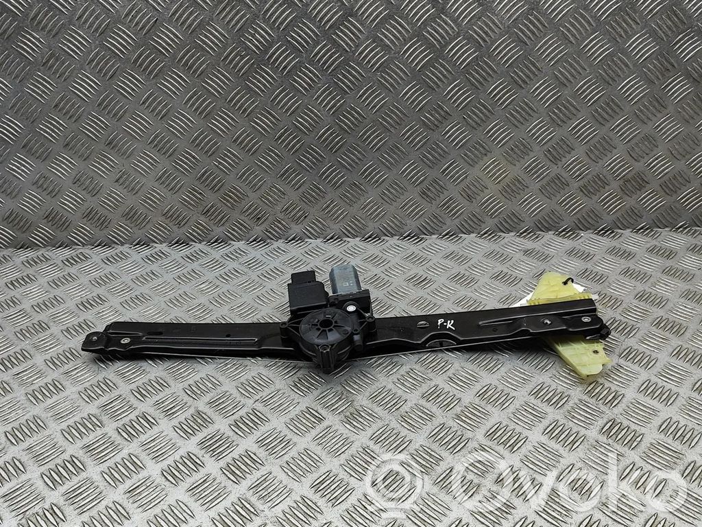 Opel Vivaro Front door electric window regulator 