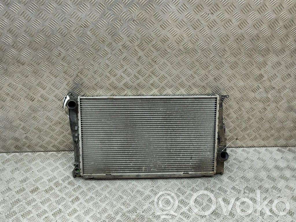 BMW 3 E90 E91 Dzesēšanas šķidruma radiators 