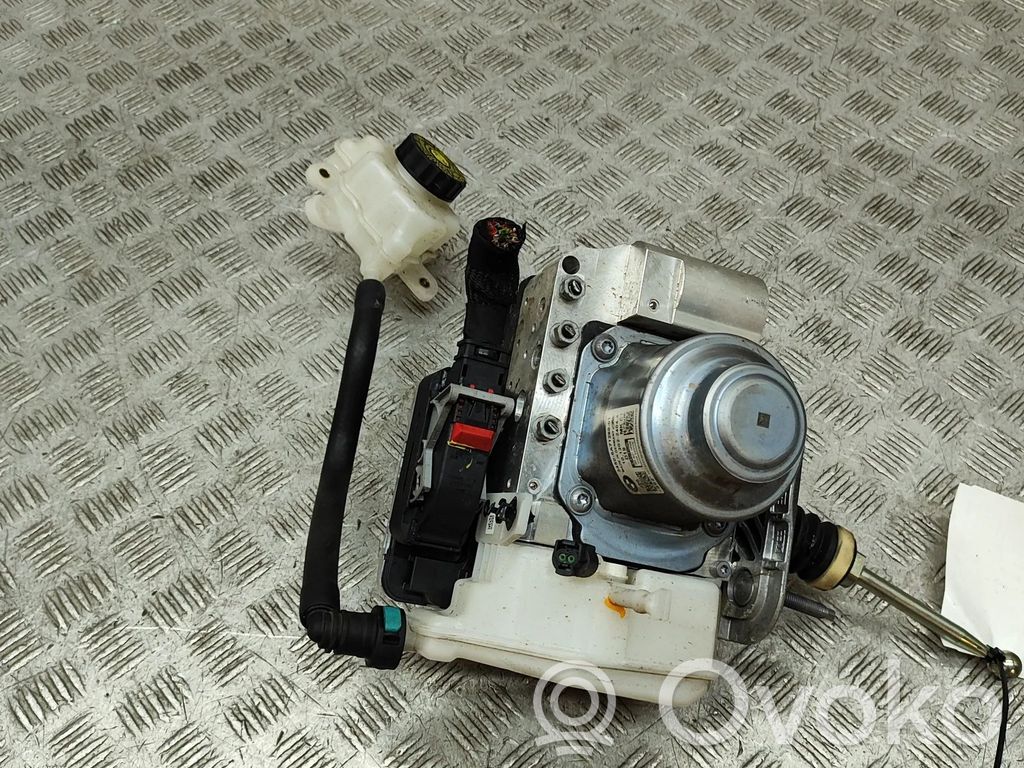 BMW iX Brake booster 