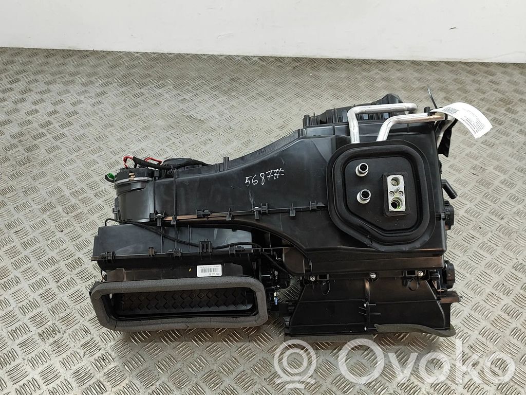 Volvo C40 Scatola climatizzatore riscaldamento abitacolo assemblata 
