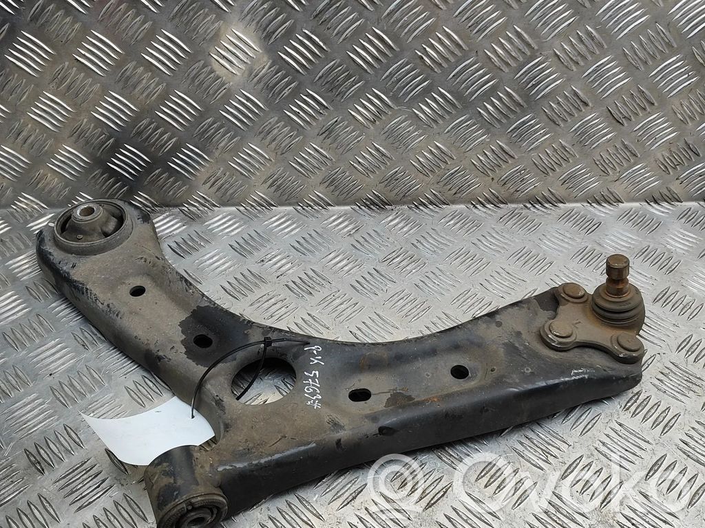 KIA Optima Front lower control arm/wishbone 