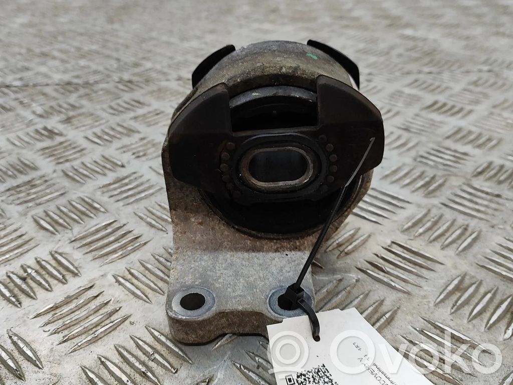 Land Rover Discovery 5 Gearbox mount 