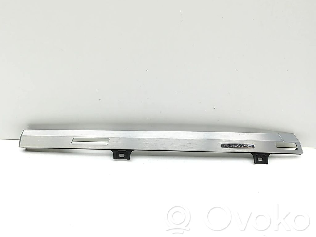 Audi Q7 4M Dashboard glove box trim 