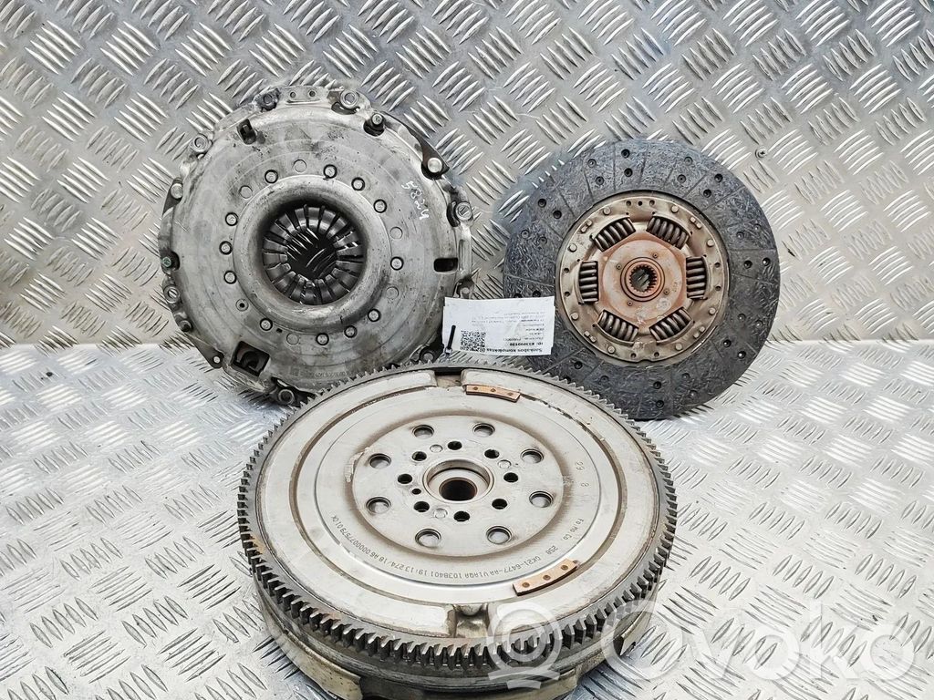 Kytkinsarja   GK217563BA,GK216477AA,GK217550BA