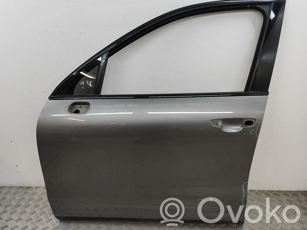 Porsche Cayenne (92A) Puerta delantera 