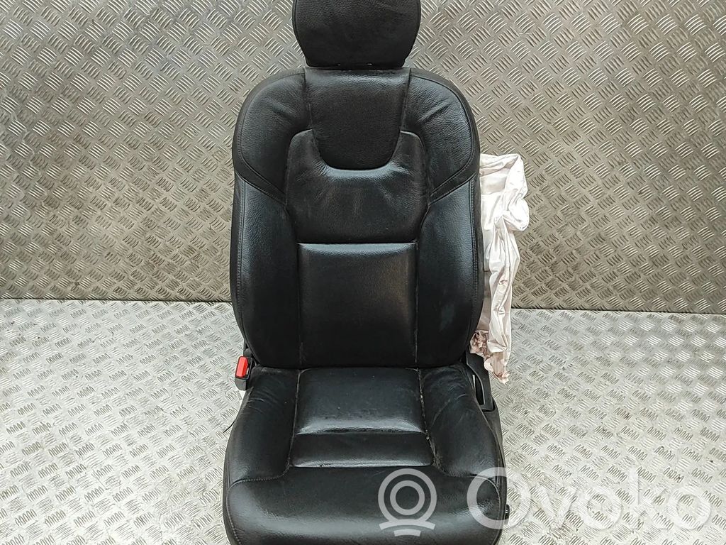 Volvo XC60 Kuljettajan istuin 