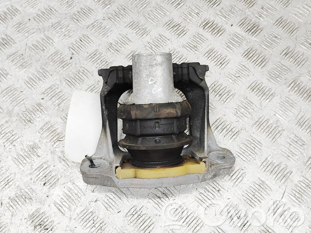 BMW X3 G01 Engine mount bracket 