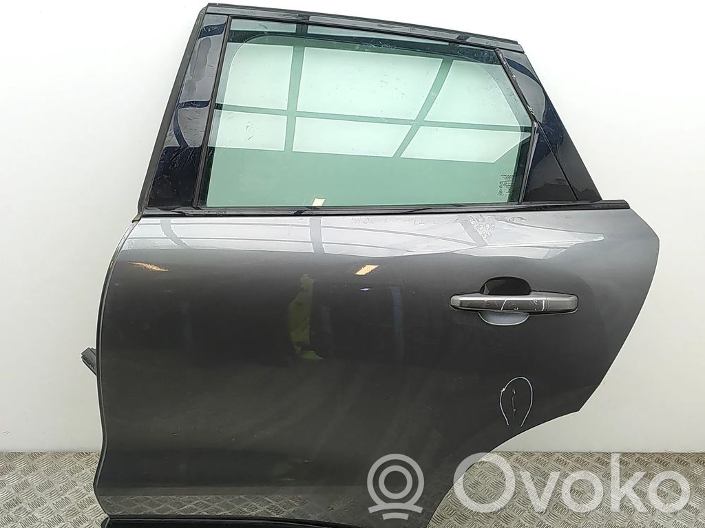 Jaguar F-Pace Puerta trasera 
