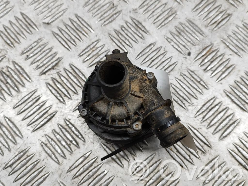 Volkswagen Golf VIII Pompa elettrica dell’acqua/del refrigerante ausiliaria 