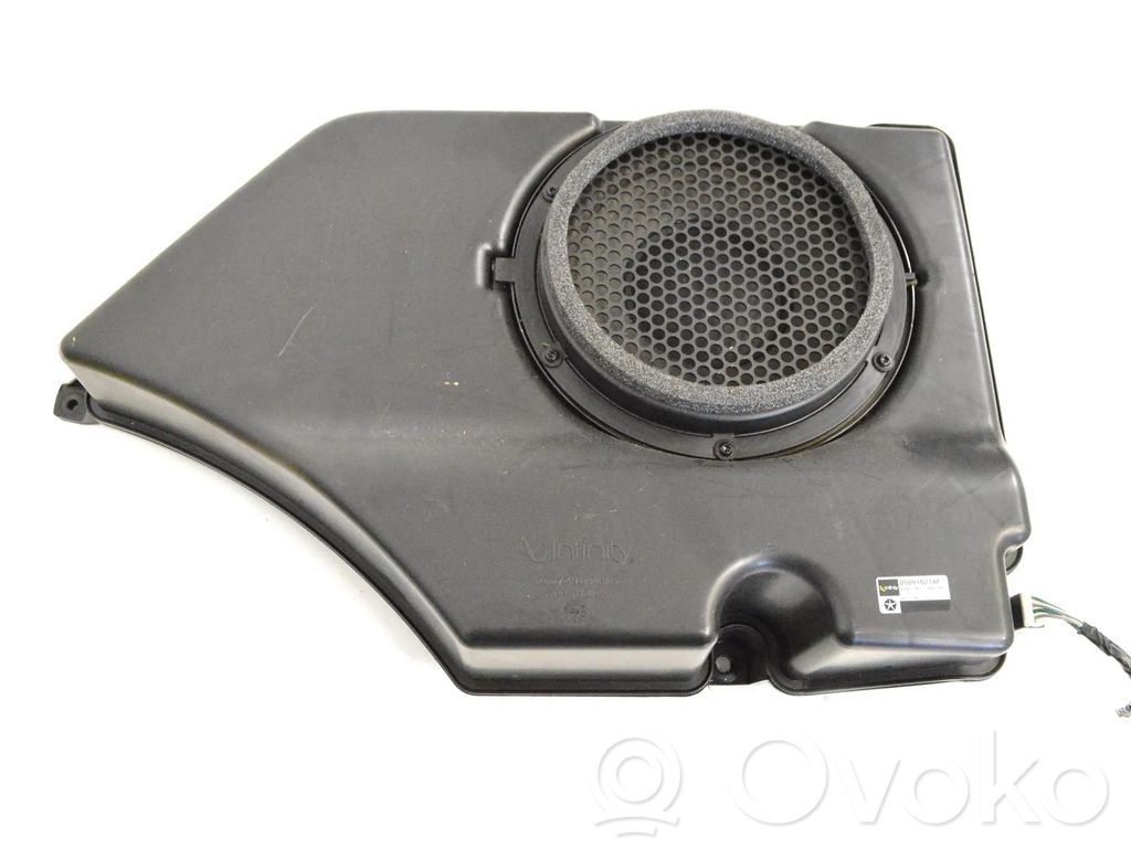 Jeep Cherokee Subwoofer speaker 