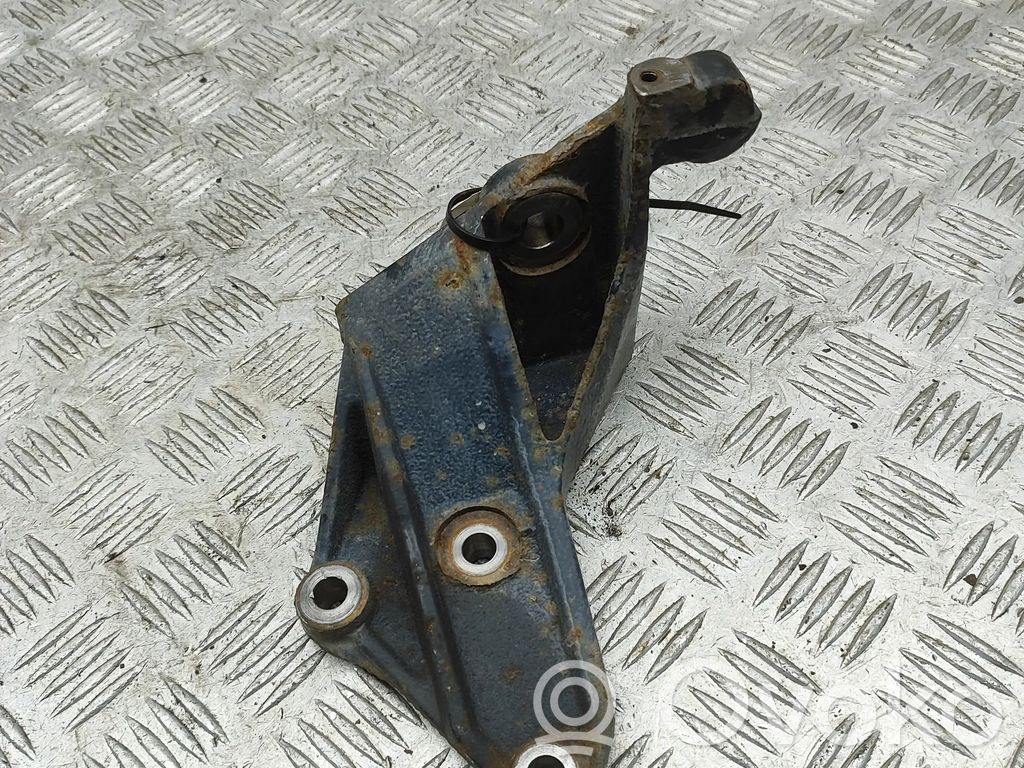 Iveco Daily 6th gen Engine mounting bracket 