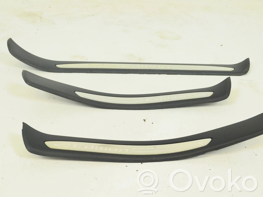 BMW 5 E60 E61 Zestaw listew progowych (wewnętrznych) 