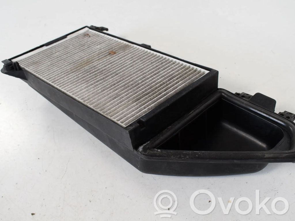 Abdeckung Deckel Luftfilterkasten   6913503