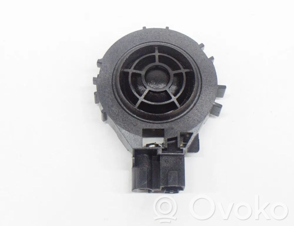 Audi A3 S3 8V Altavoz de la puerta trasera 