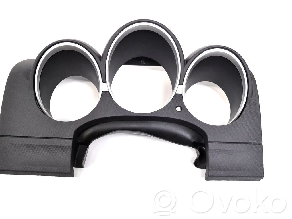 Dodge Nitro Dashboard trim 