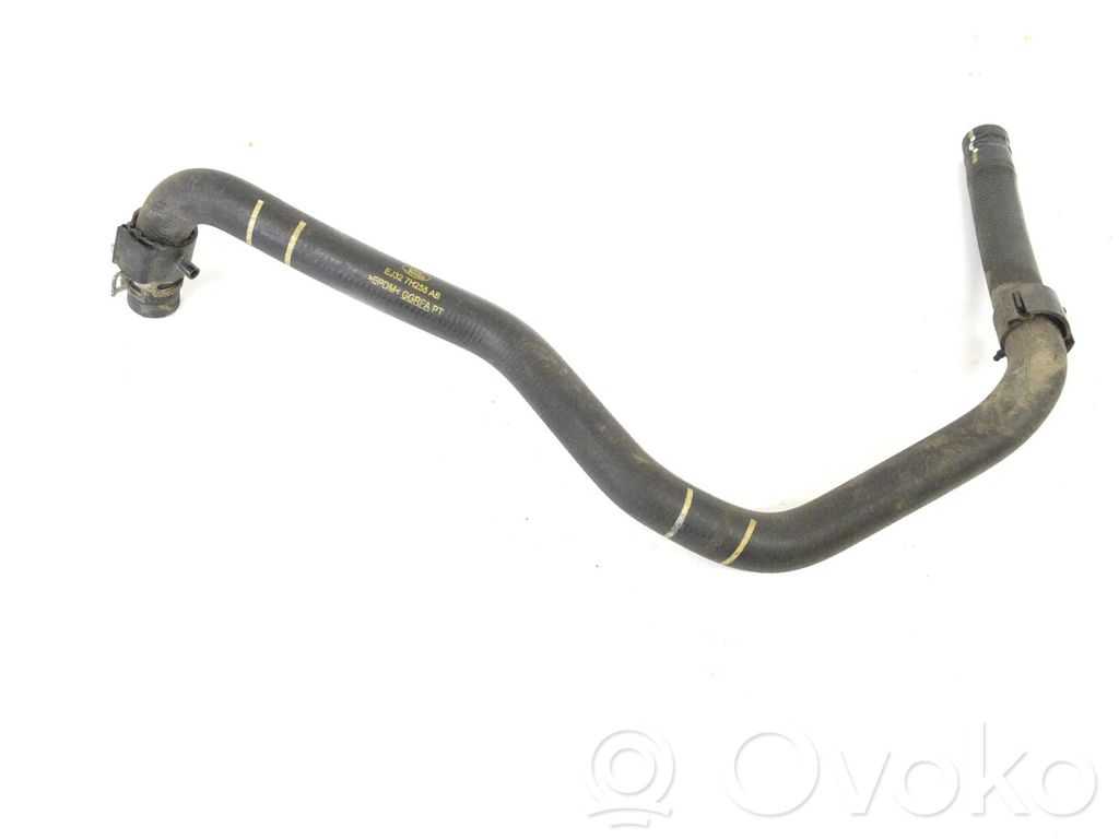 Land Rover Range Rover Evoque L538 Moottorin vesijäähdytyksen putki/letku 
