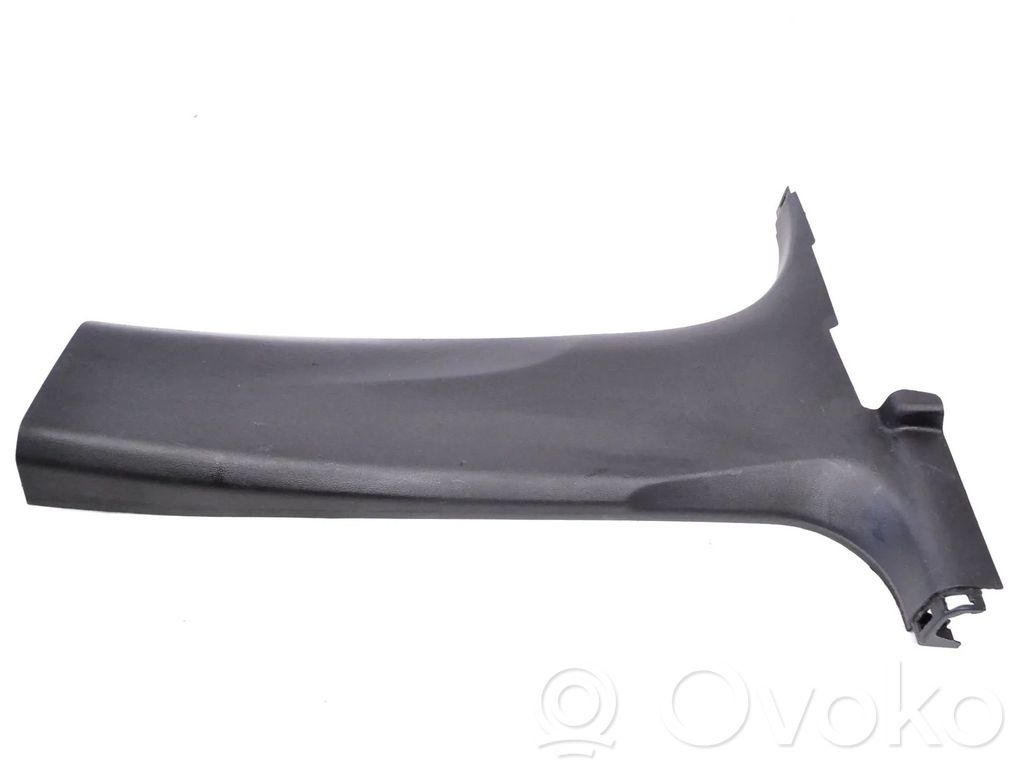 Chevrolet Trax (B) pillar trim (bottom) 