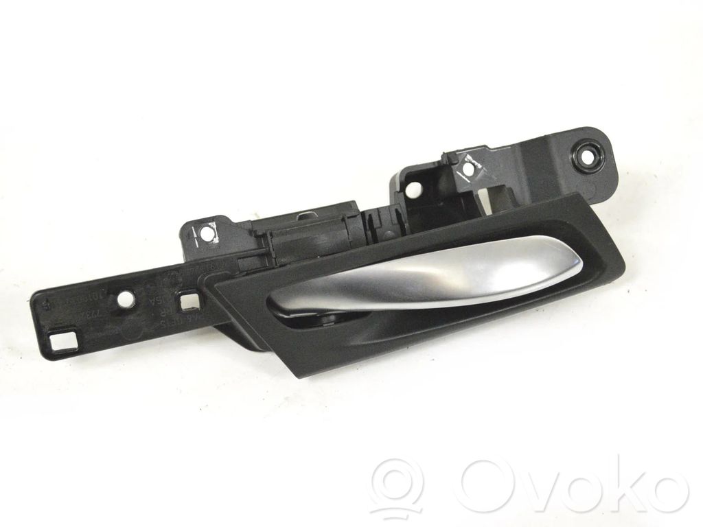Manecilla interna puerta trasera   9112440