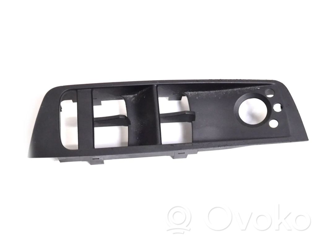 Audi A1 Front door card panel trim 