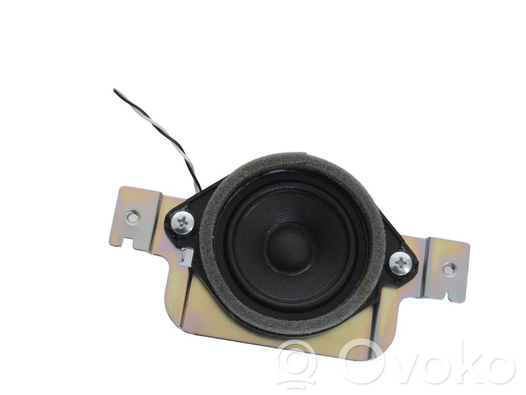 Nissan Juke II F16 Altavoz del panel 