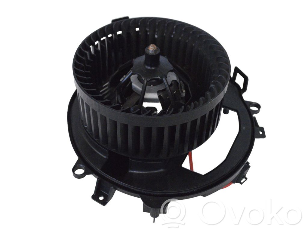 Volkswagen PASSAT B8 Ventilator aerotermă 