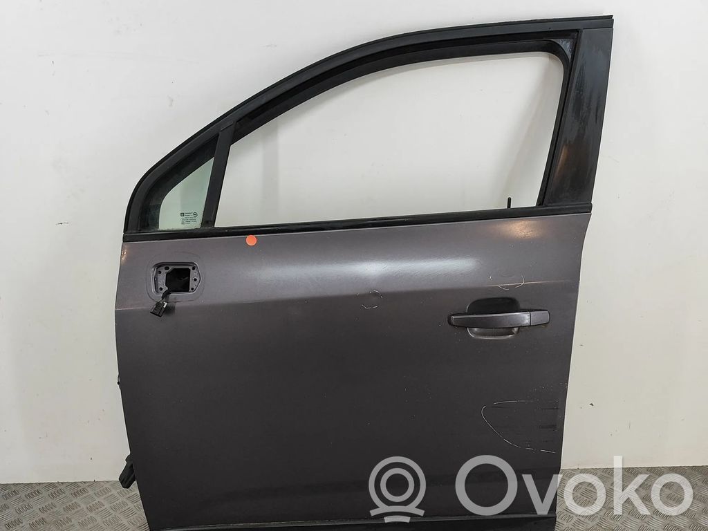 Chevrolet Orlando Puerta delantera 