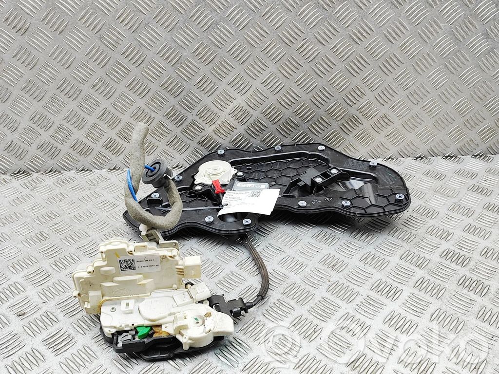 Audi A8 S8 D4 4H Zamek drzwi tylnych 