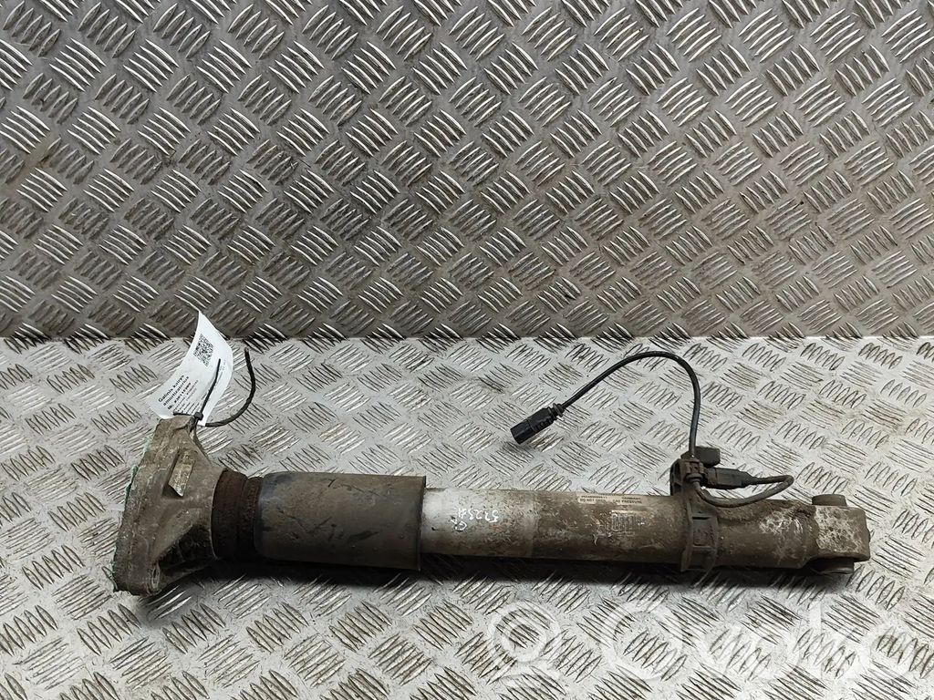 BMW M4 F82 F83 Amortyzator tylny 