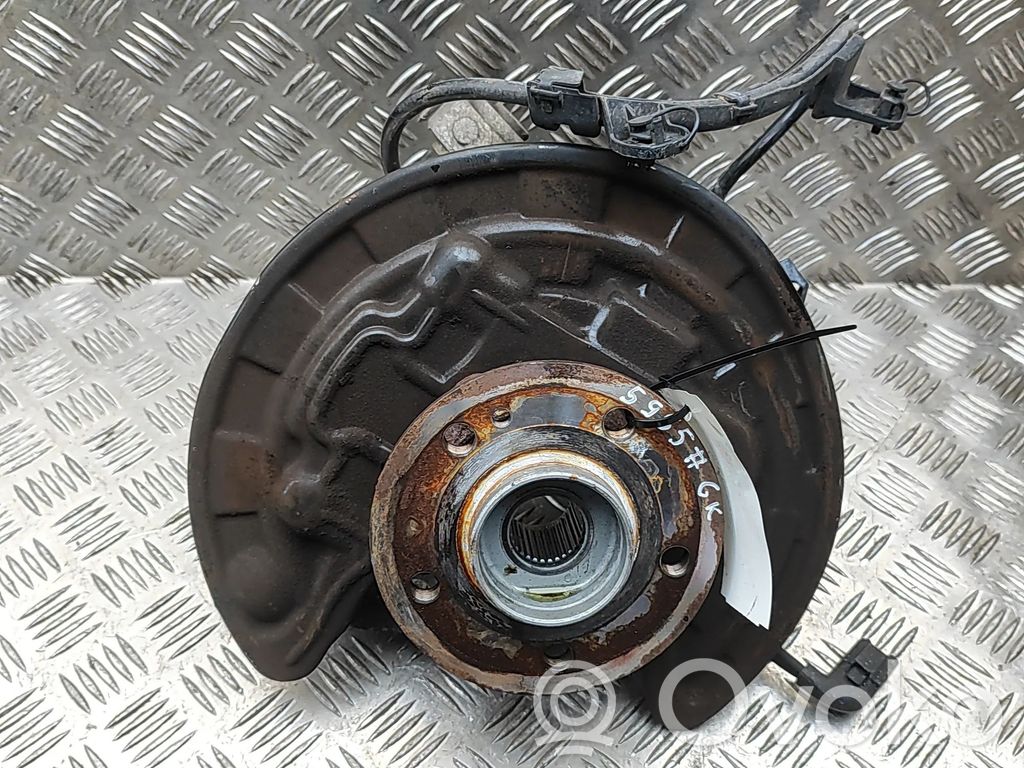 Cubo de rueda trasera   A2473571500