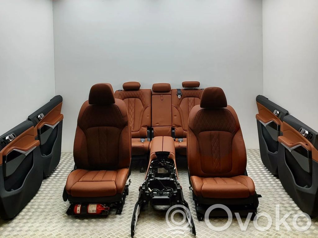 BMW X7 G07 Set interni 
