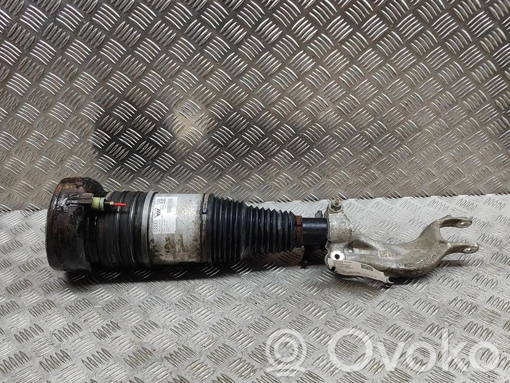 Audi Q7 4M Przedni amortyzator zawieszenia pneumatycznego 