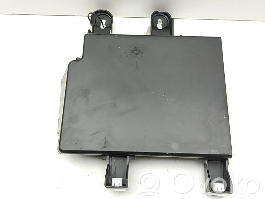BMW X5 G05 Ramă laterală consolă centrală spate 