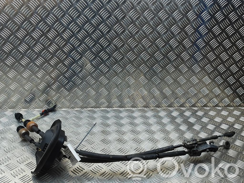 Toyota ProAce City Vaihteenvaihtajan vaijerin liitin 