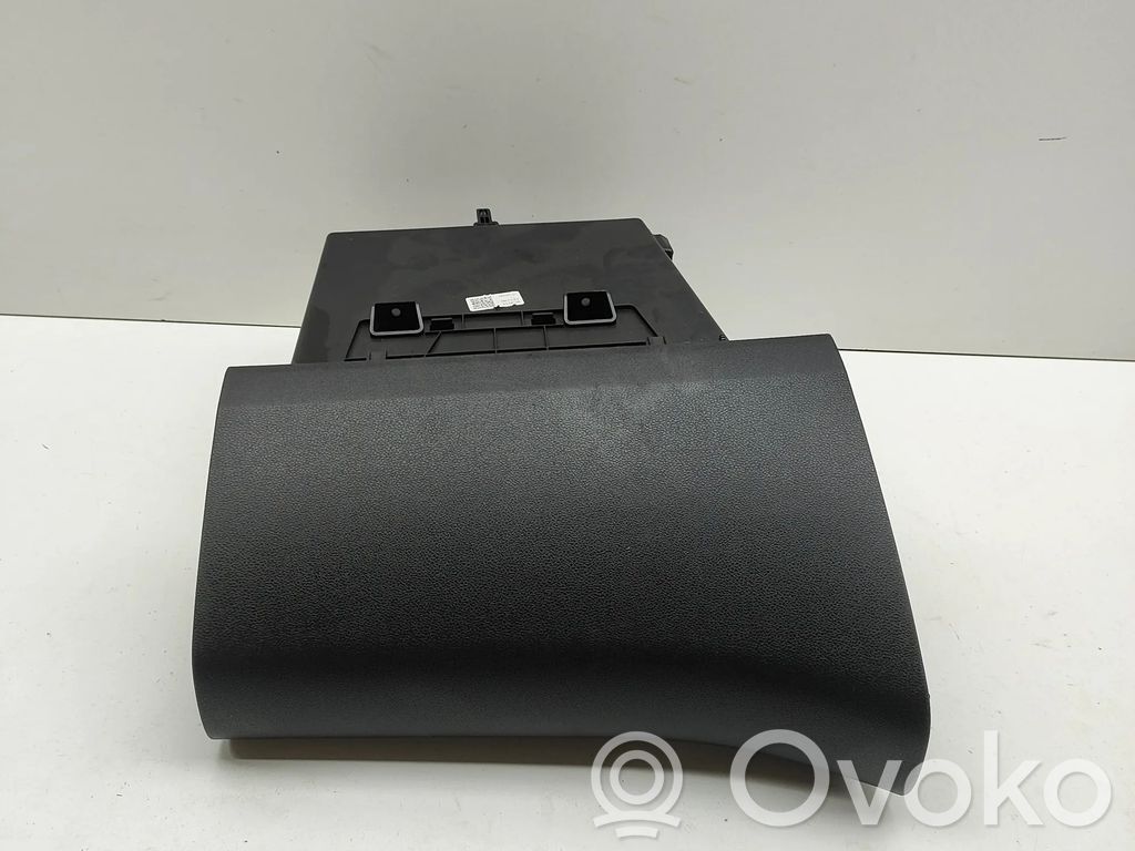 Toyota ProAce City Glove box 