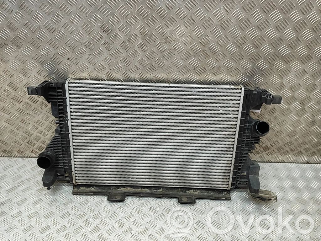 Mercedes-Benz B W247 Radiador intercooler