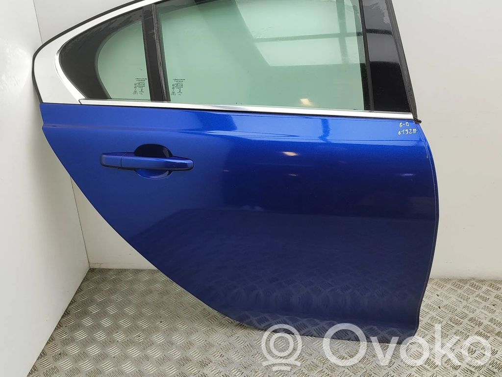 Jaguar XE Galinės durys 