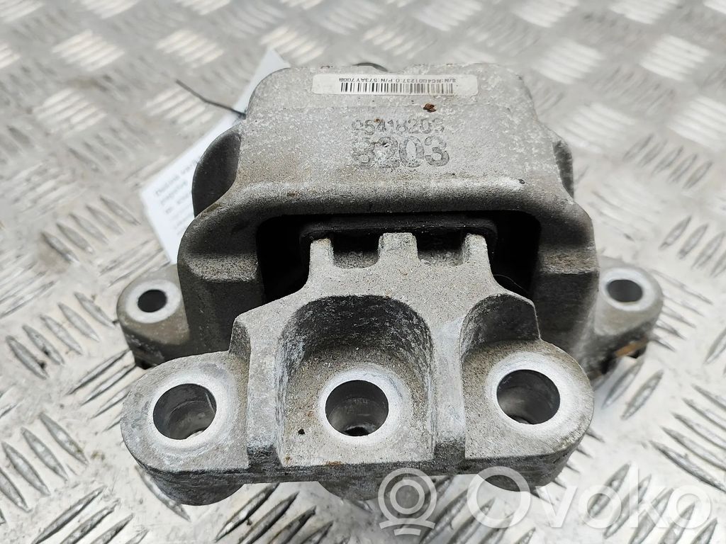 Opel Mokka Engine mount bracket 