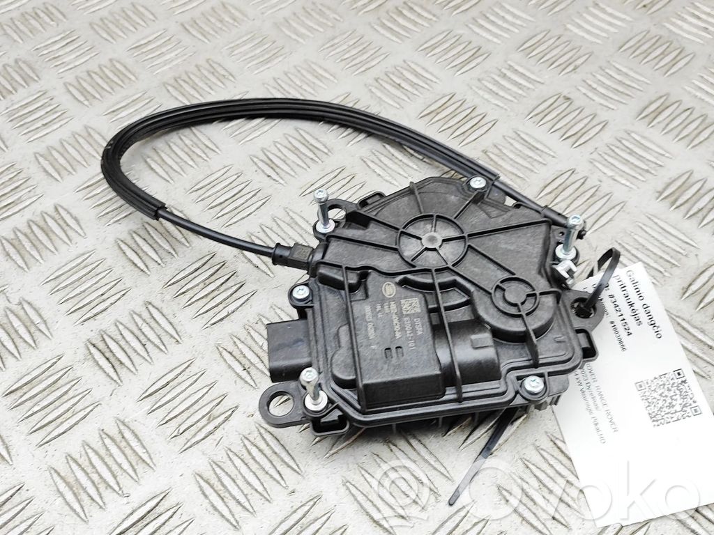 Siłownik elektryczny podnoszenia klapy tylnej / bagażnika   M8E2404C10AA