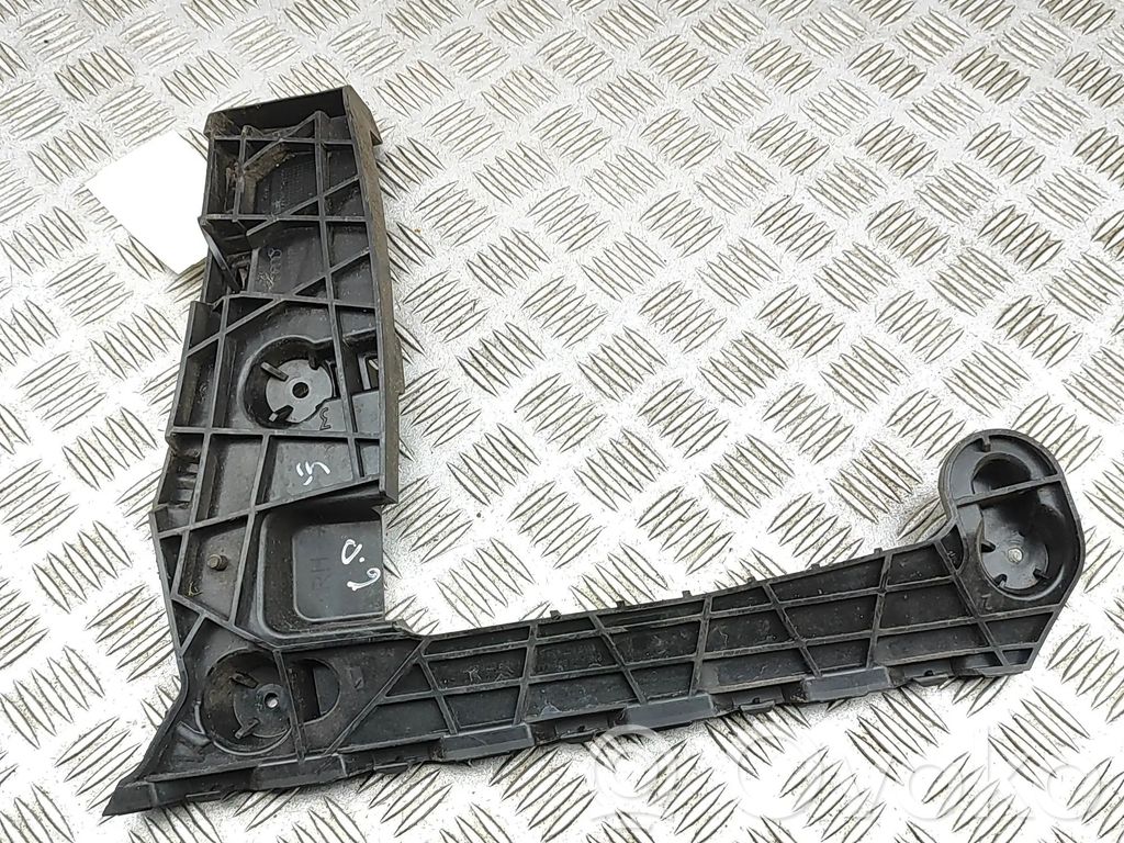 Audi A4 S4 B9 8W Takapuskurin kannake