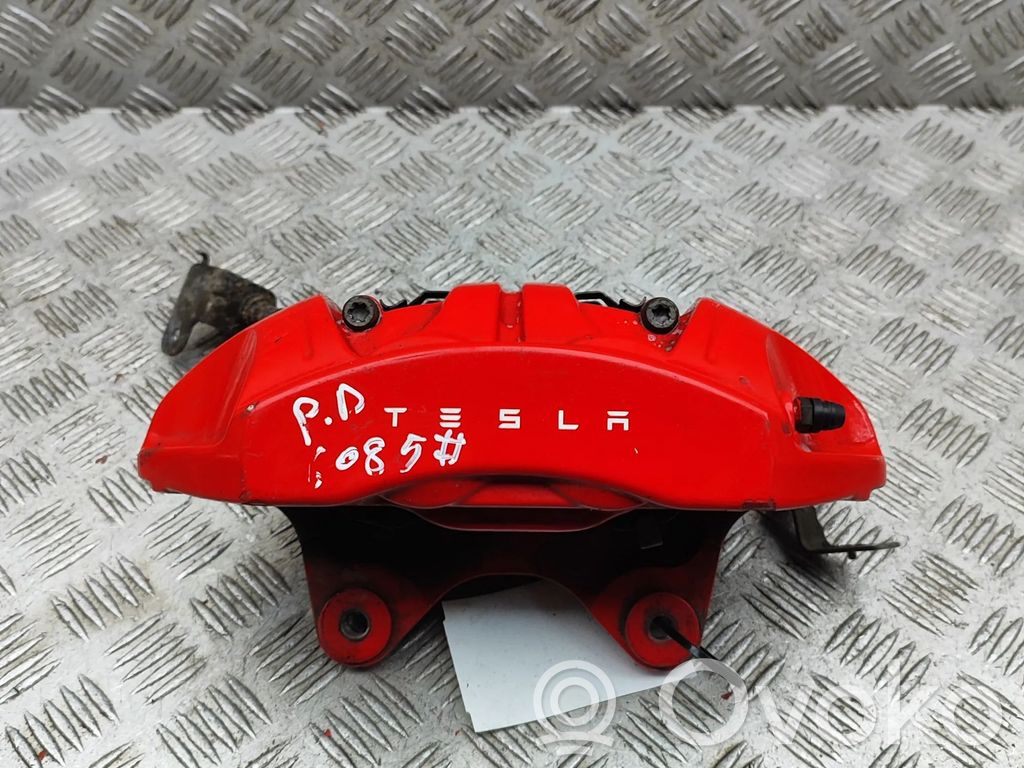 Tesla Model 3 Передний суппорт 